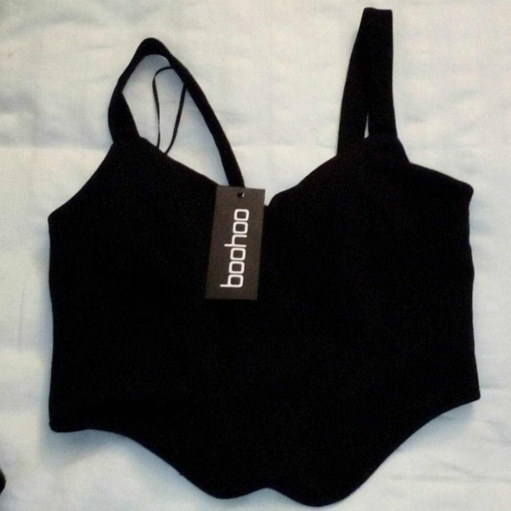 Boohoo crop top style